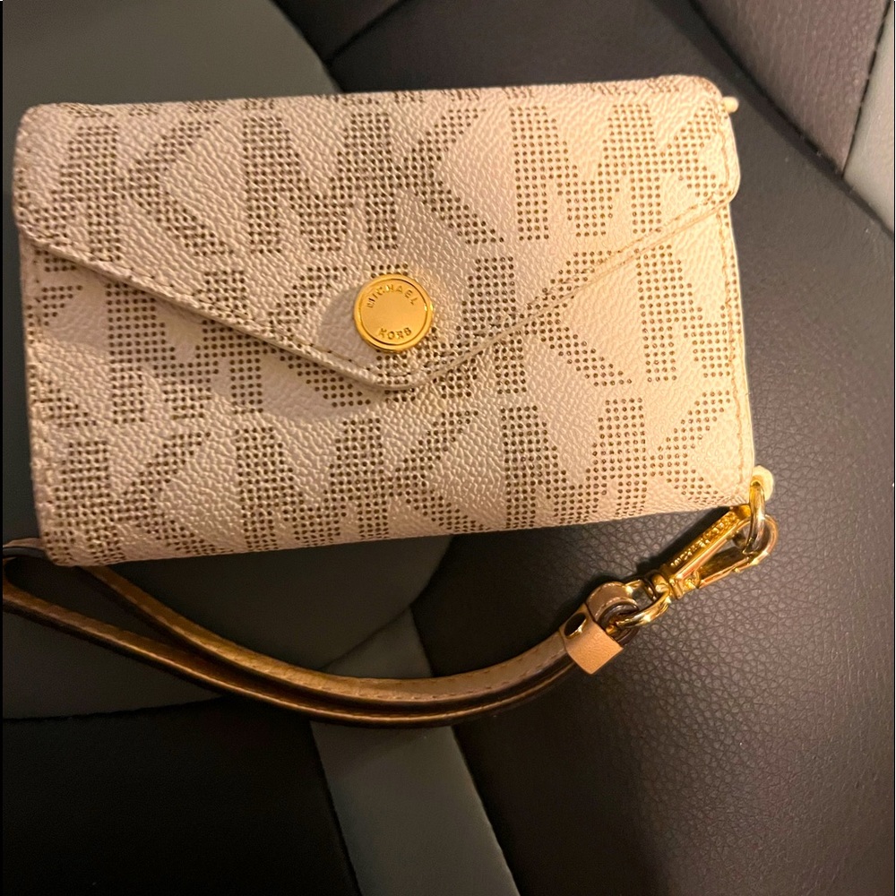 Michael Kors wallet